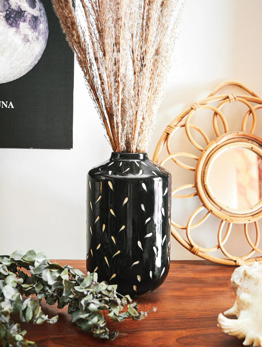 Eclipse-Ceramic-Vase-1-min-what a shop