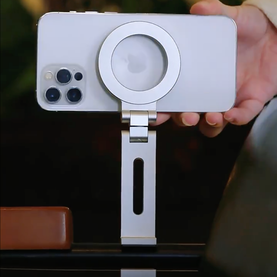 Magnetic phone holder by what a shop